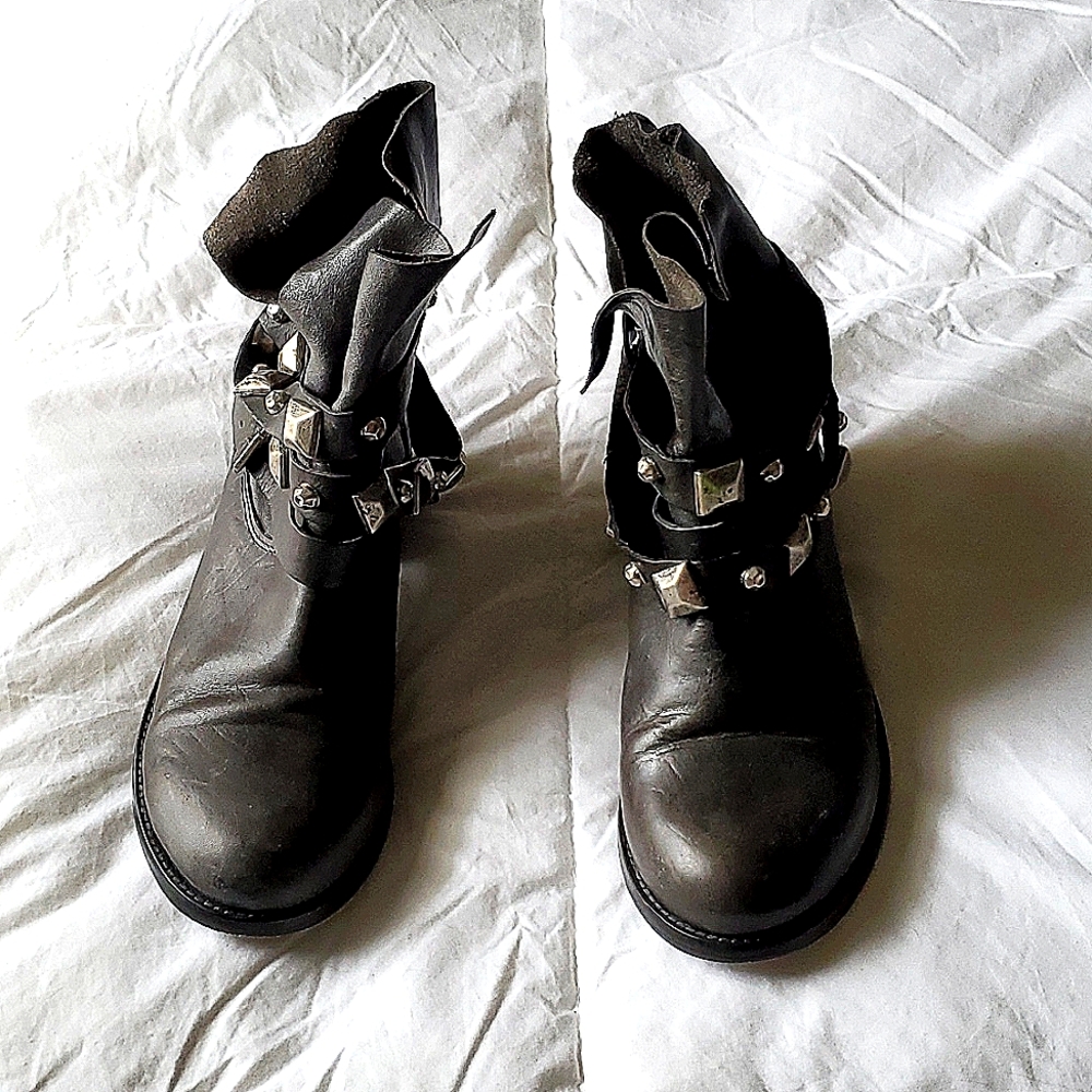 Studded booties - Picture 2 of 5